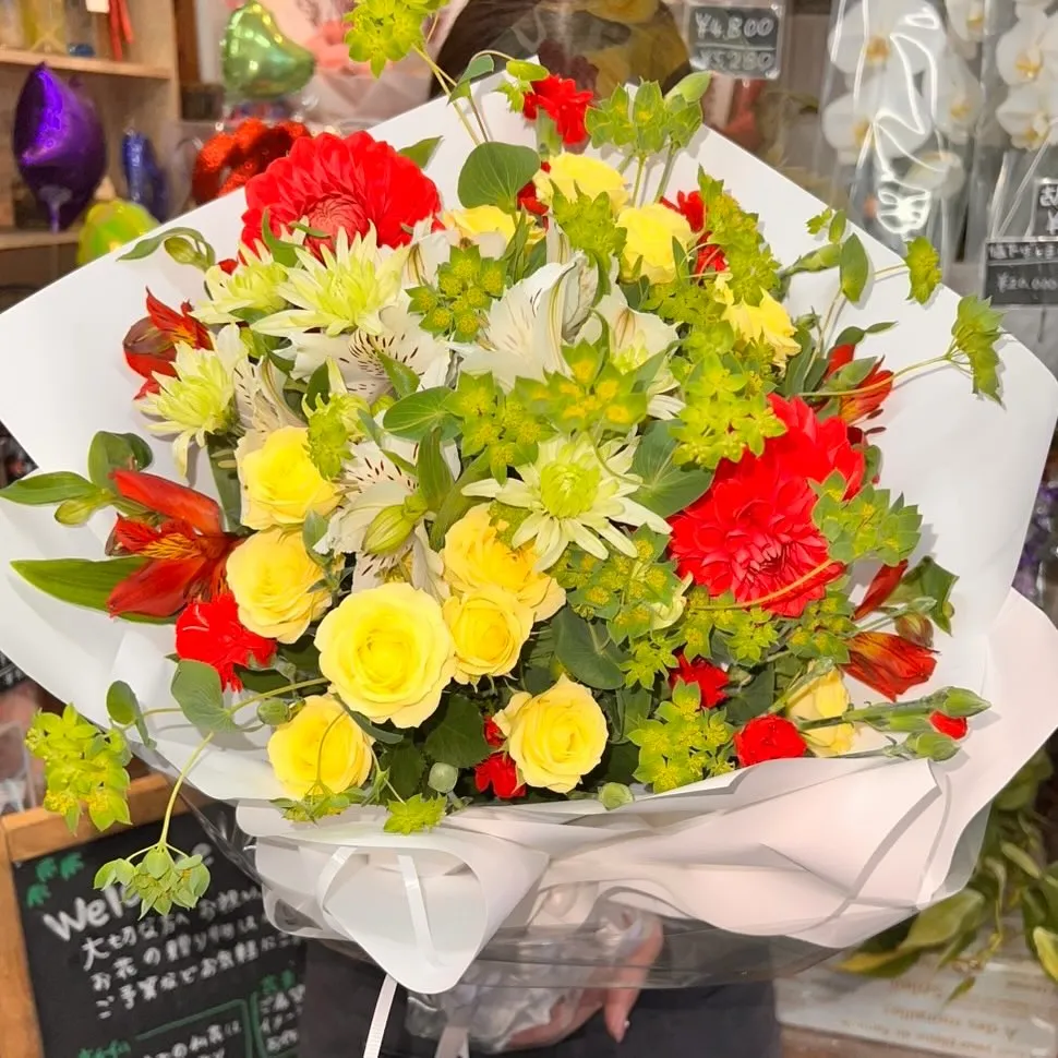 ご両親から娘さんへ  こだわりの花束💐